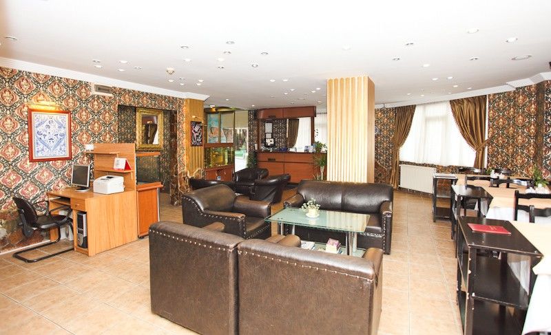 Aquarium Hotel 3*