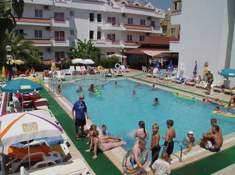 Aparthotel Rosy 2*