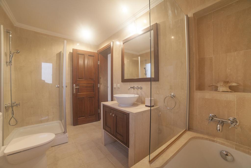 Luxury Caretta Villa *