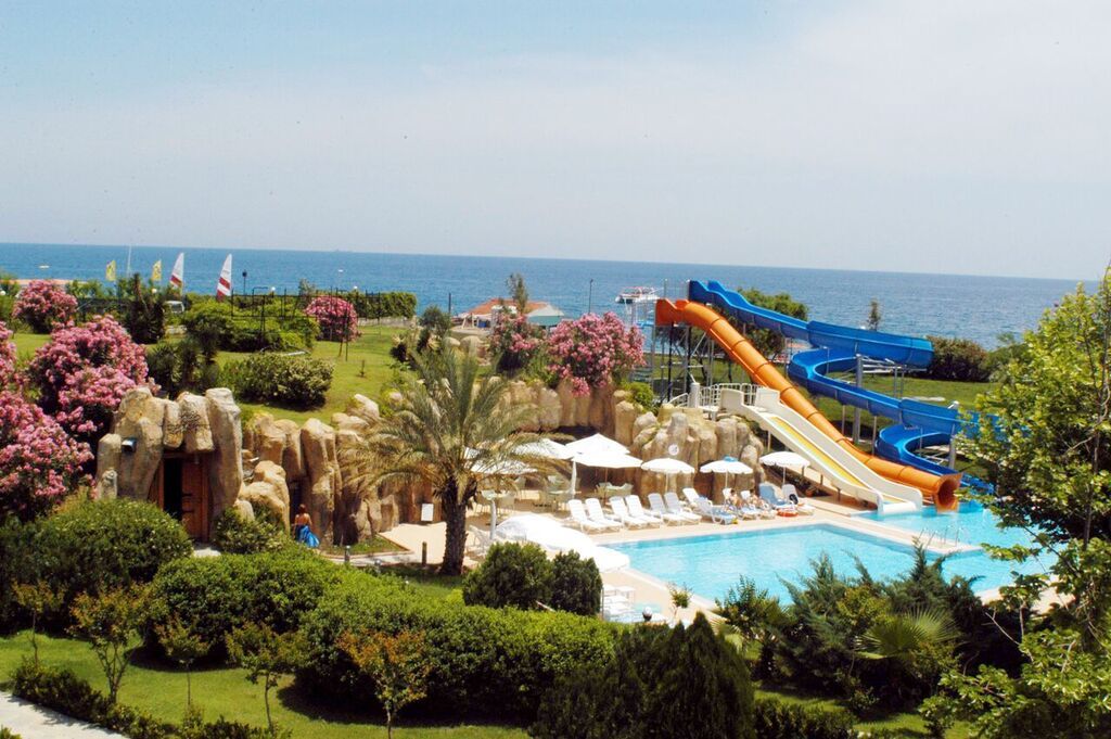 Queen's Park Le Jardin Kemer