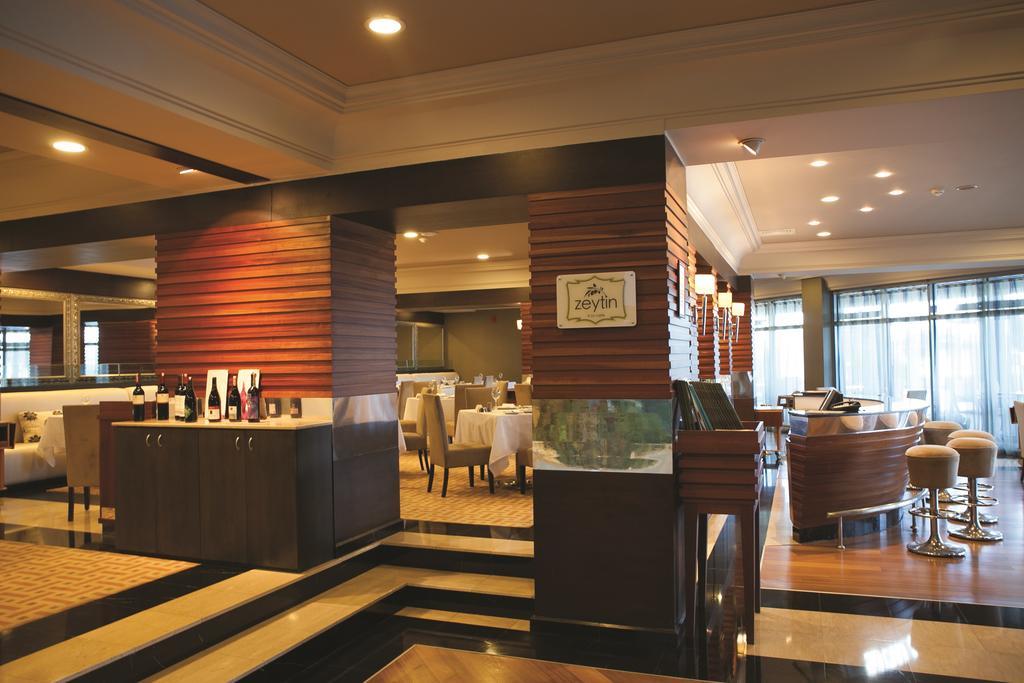 Hotel Kolin & Convention Center 5*