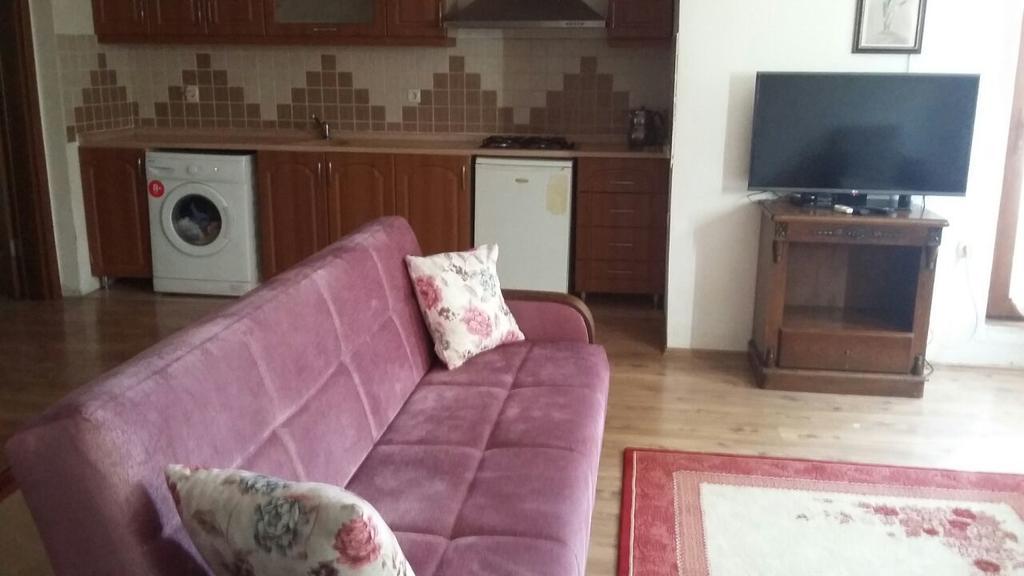 Apart 48 Apartment