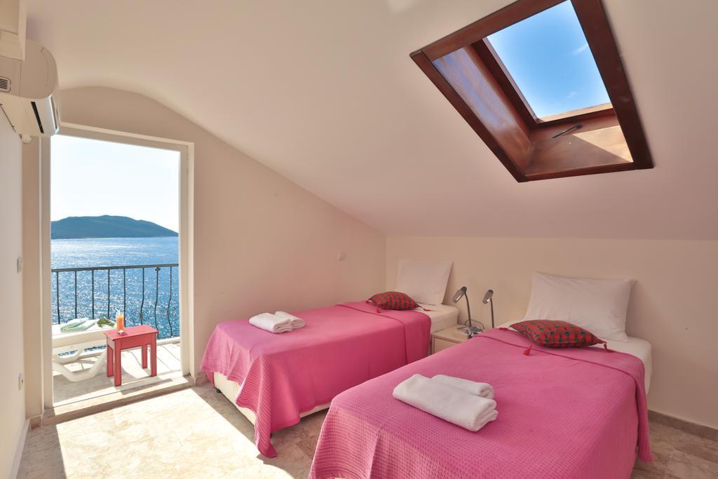 Paradise 5 * Kas