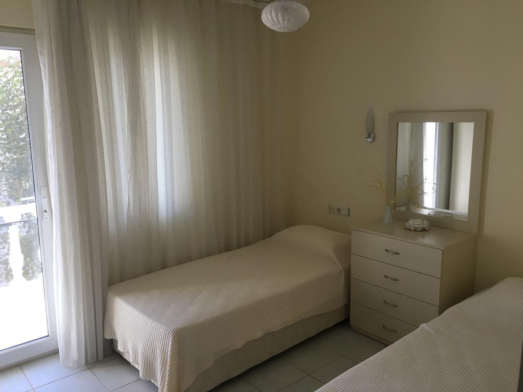 Apartment 3 Bedrooms In Oeluedeniz, Ovacik Oludeniz