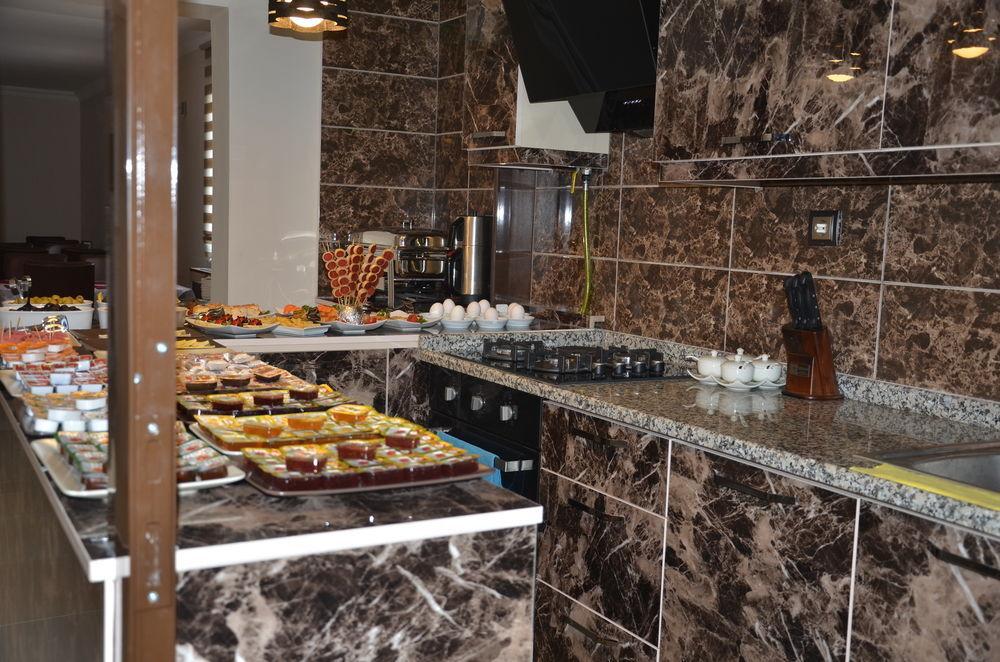Bed & Breakfast Hisar 4*