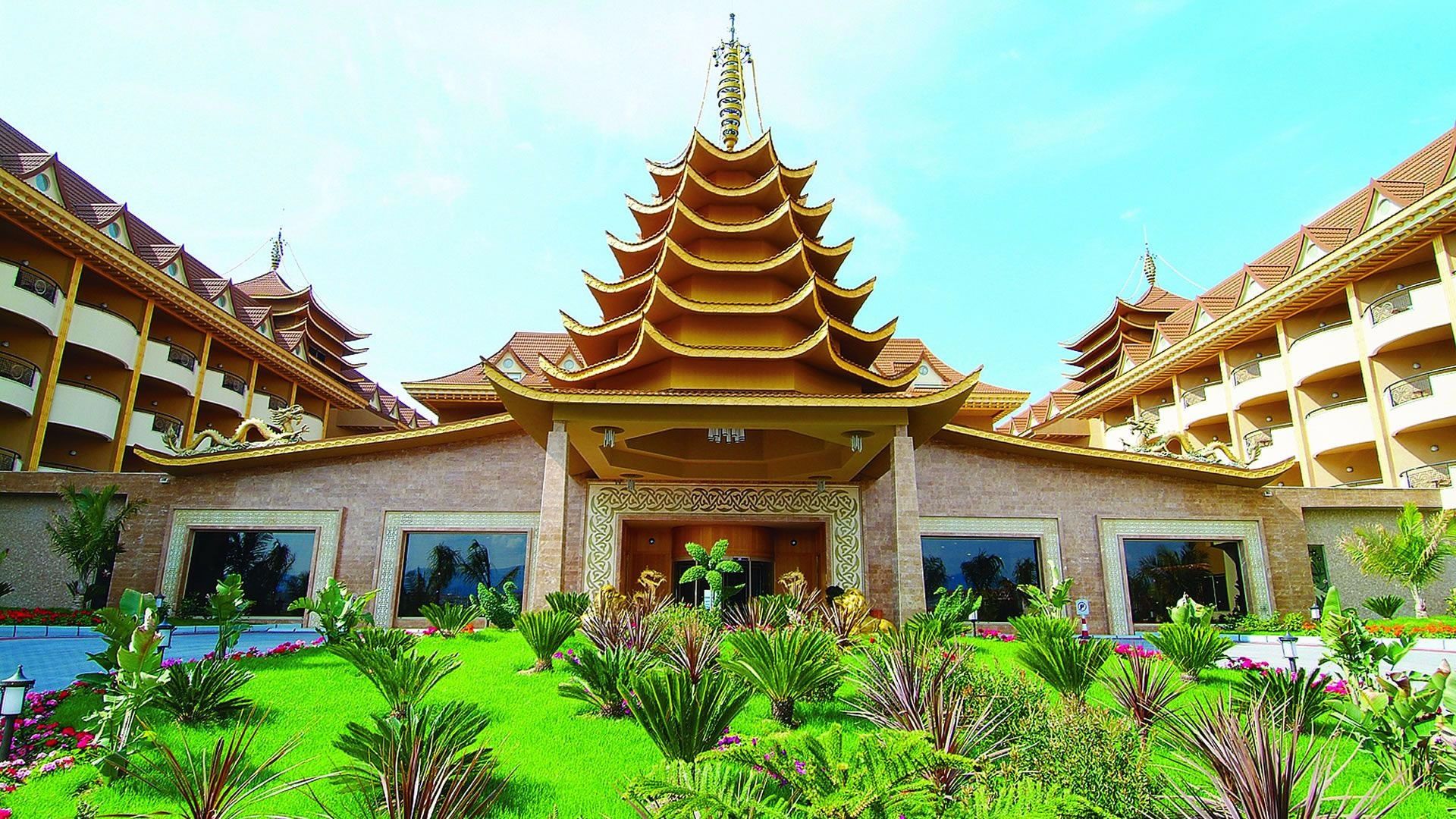 Royal Dragon Side