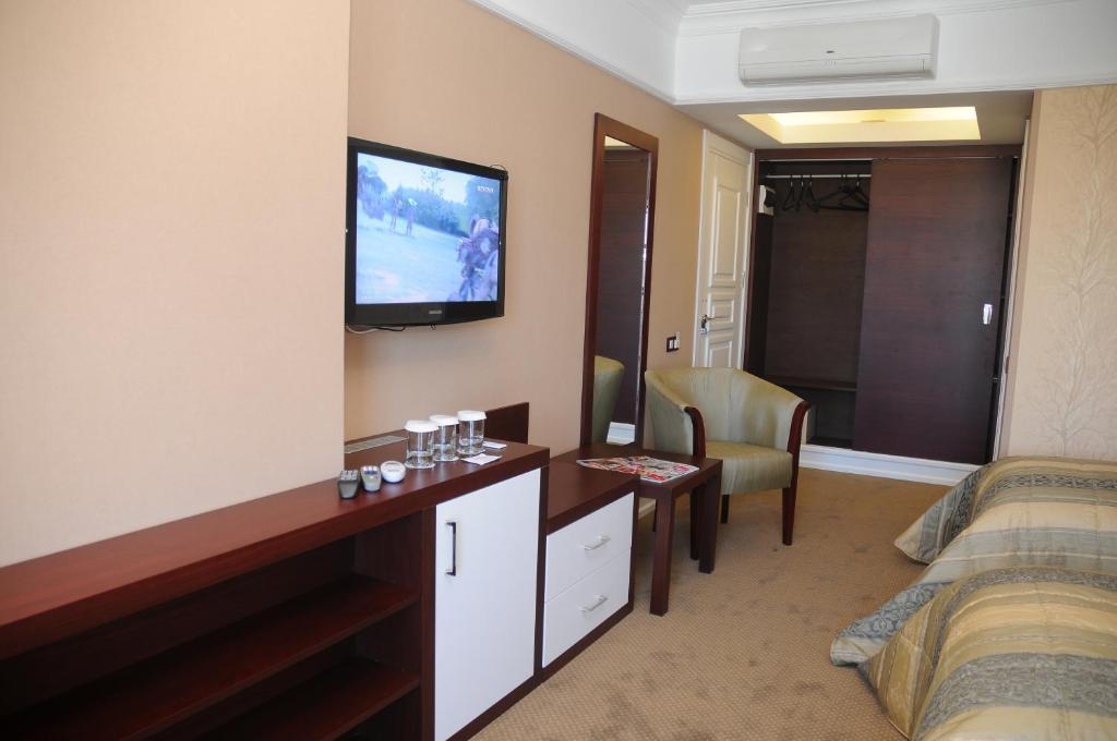 Paradise Island Hotel Darica (Marmara)