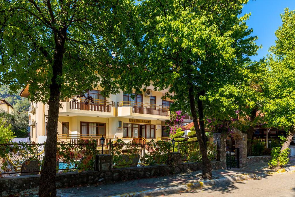 Uestuen Aparthotel 3*