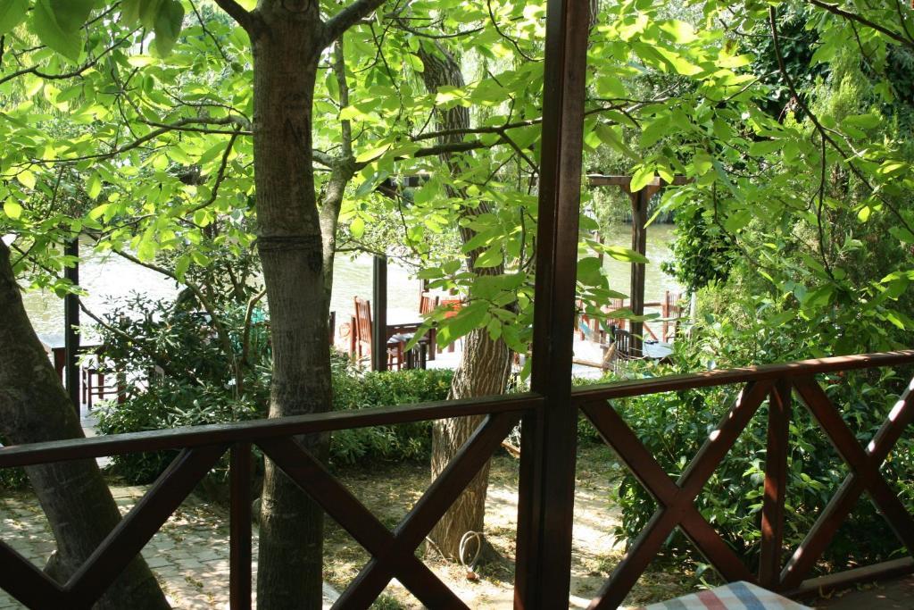 Elrio Agva (Marmara)