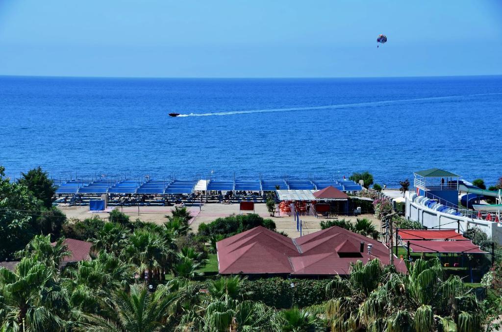 Hotel Royal Garden 5*