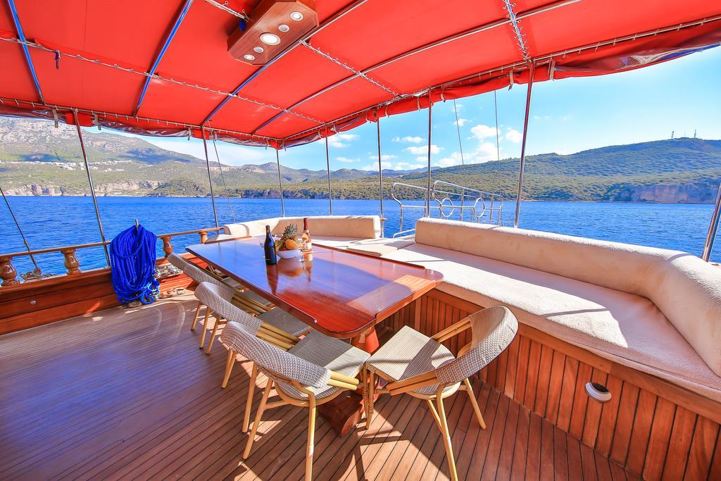 Blue Cruise  Kas