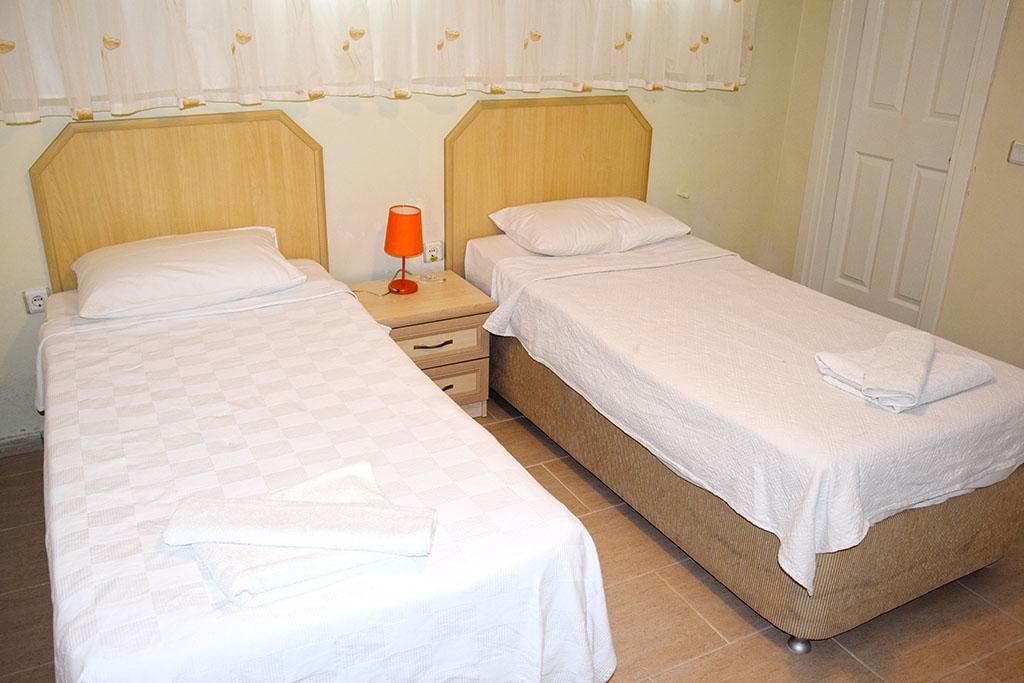 Villa Orka Golden Trio Cedit