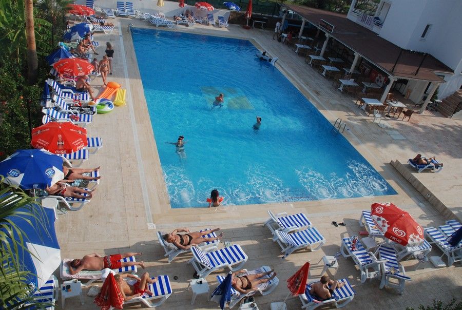 Dream Of Hotel Side