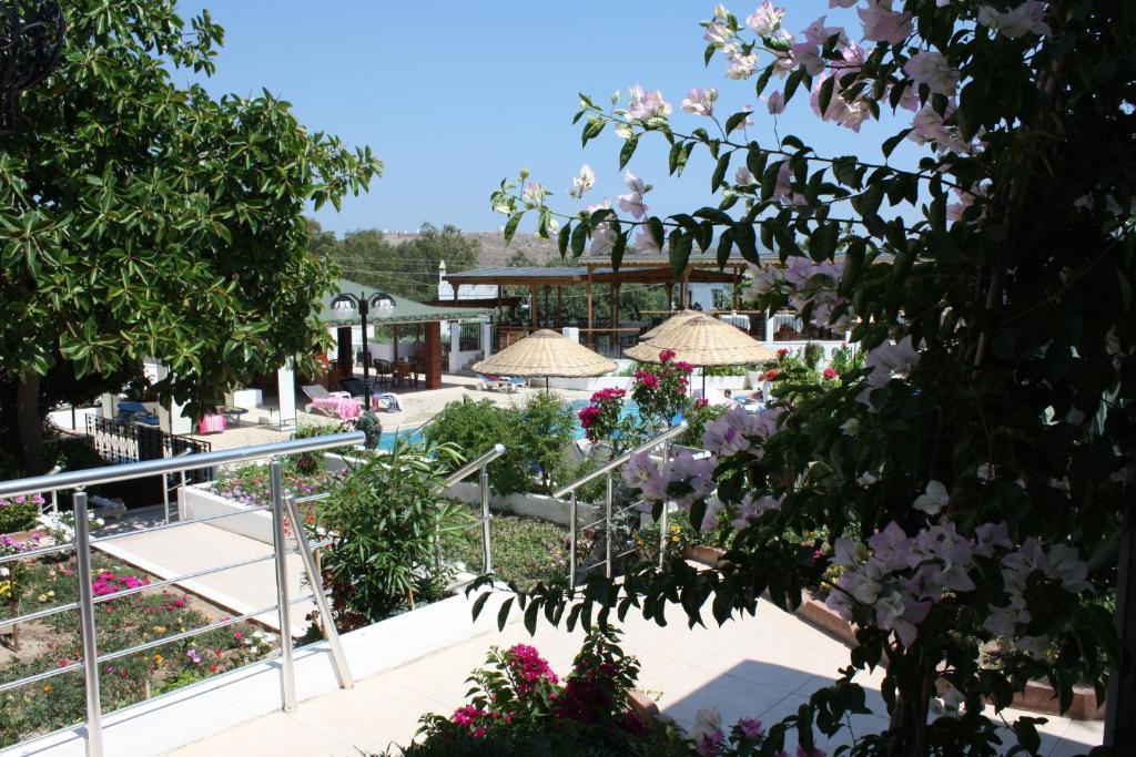 Bronze Hotel