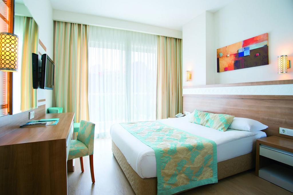 Hotel Merve Sun & 4*