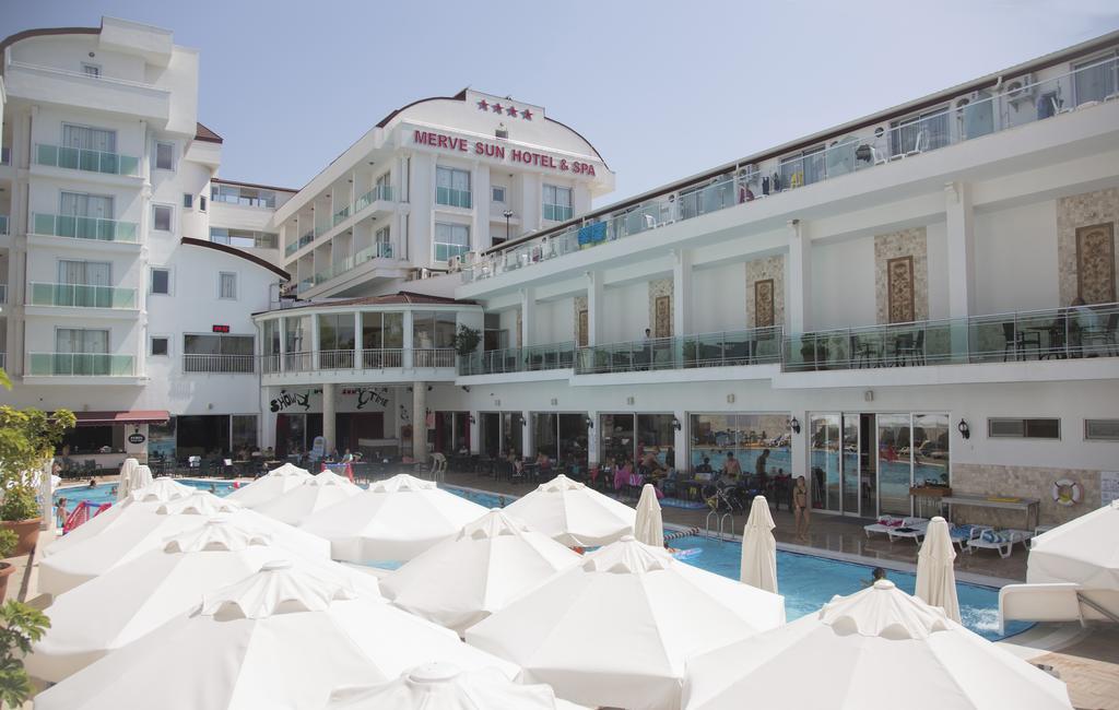 Merve Sun & 4* Side