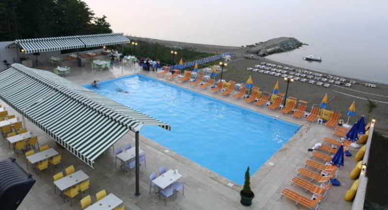 Hotel Mora