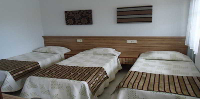 Kum Hotel 3*