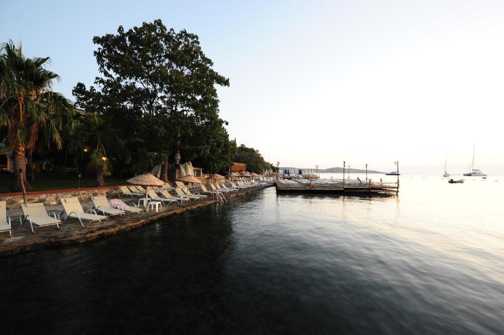 Hotel Karianda *