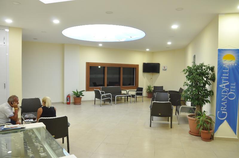 Grand Ati̇lla Hotel 3*