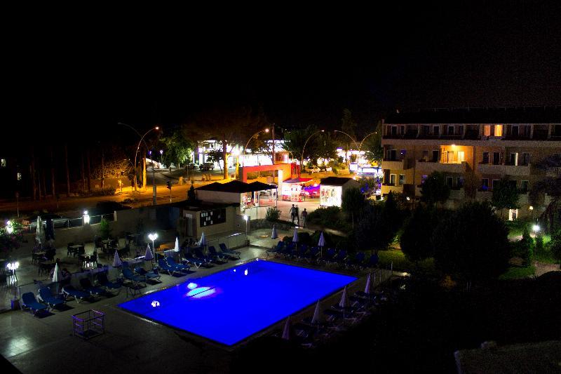Hotel Ares Dream 4*