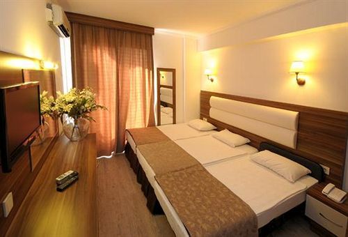 Albano Hotel 3*