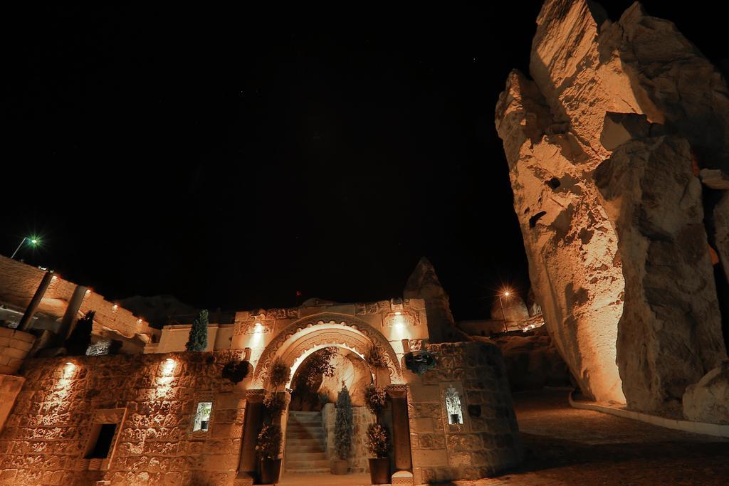 Grand Cave