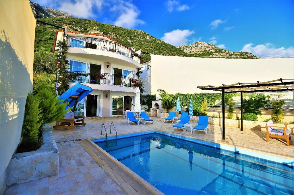 Village Villa *