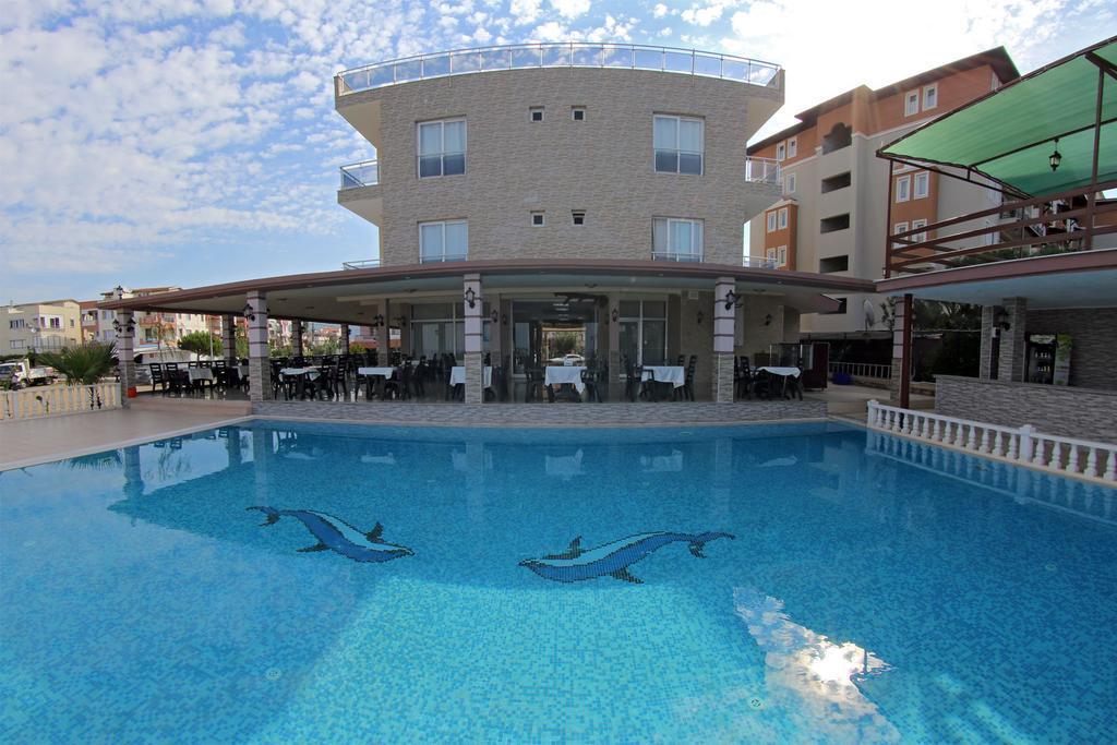 Adahan Hotel *