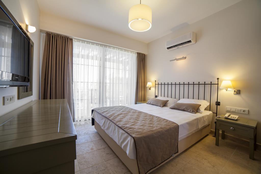Hotel Assos Oleas