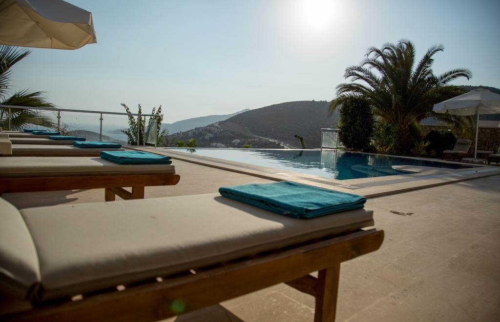 Yakamoz * Kalkan
