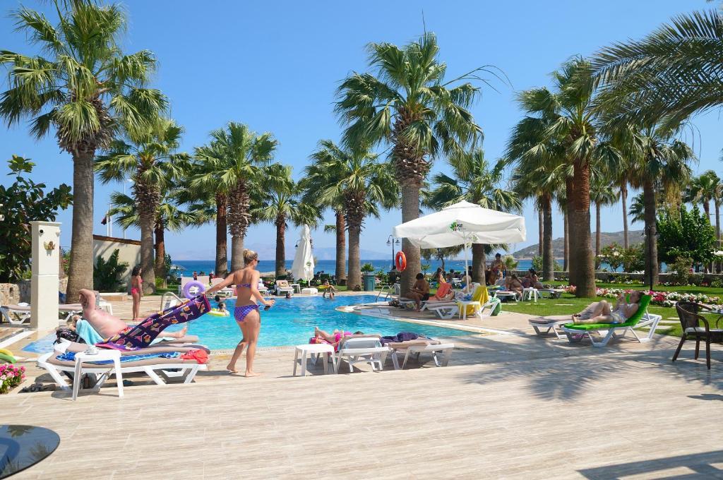 Hotel My Marina Select 2*