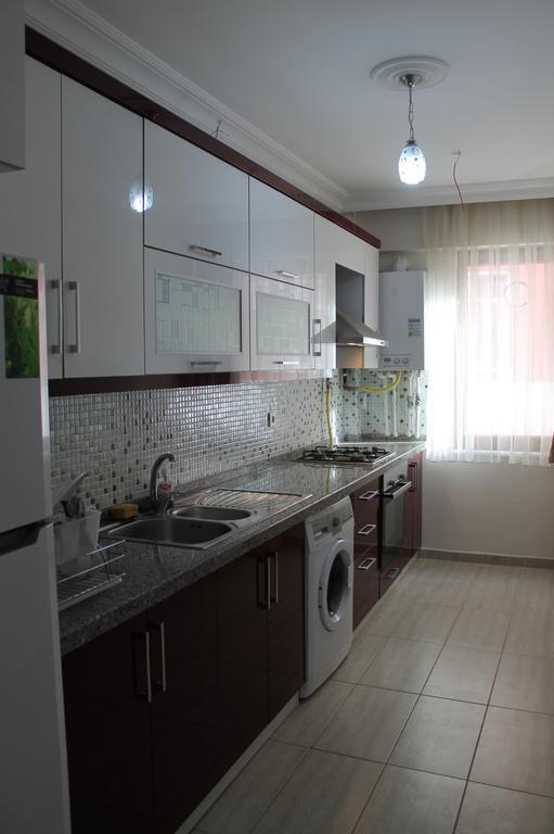 Almasa Aparts Apartment *