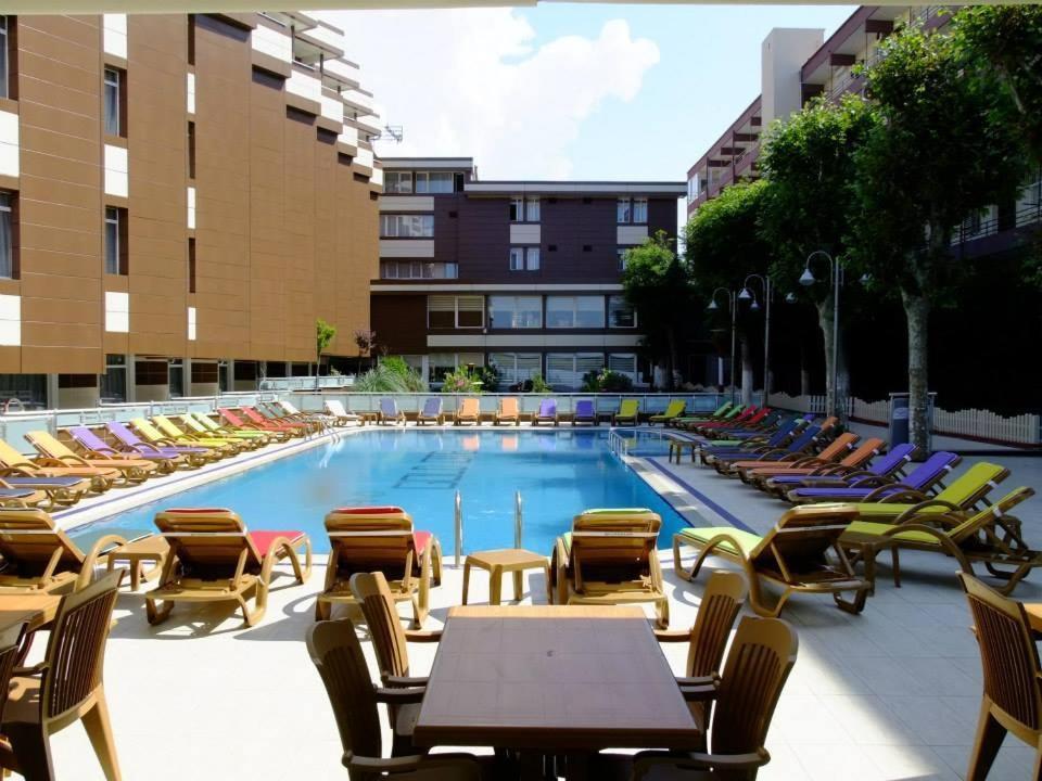 Hotel Grand Gold