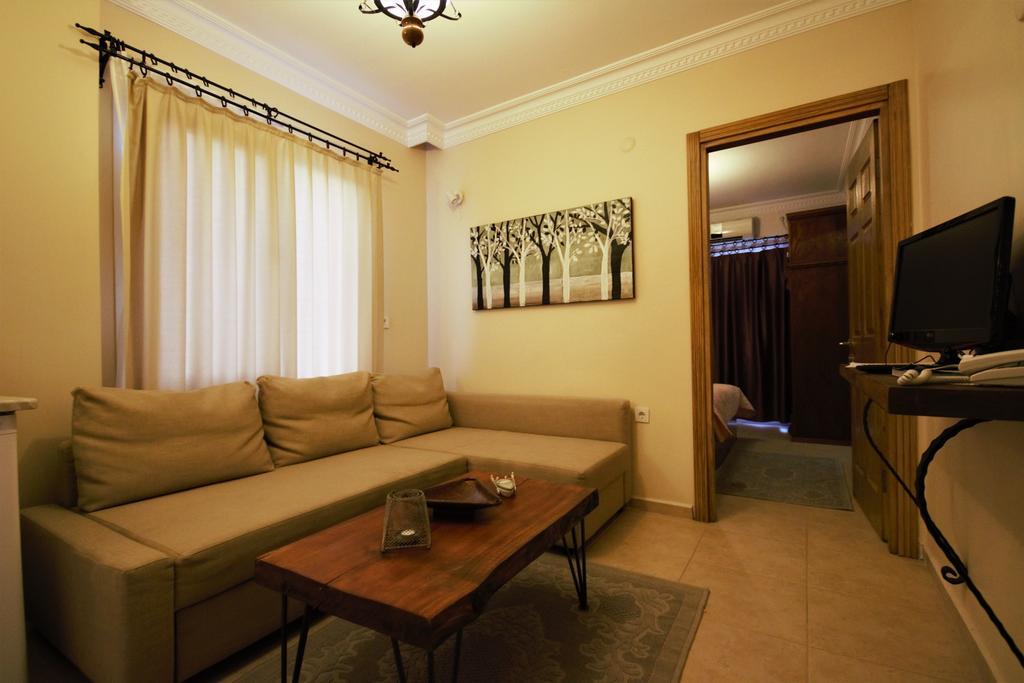 Cundavilla & Hotel 2*