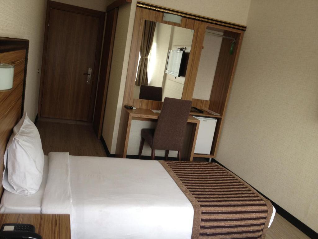 Buyuk 3*