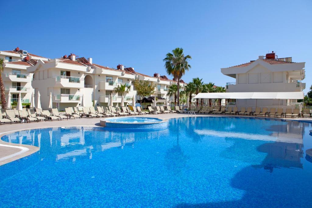 Resort Dream Family Club Side