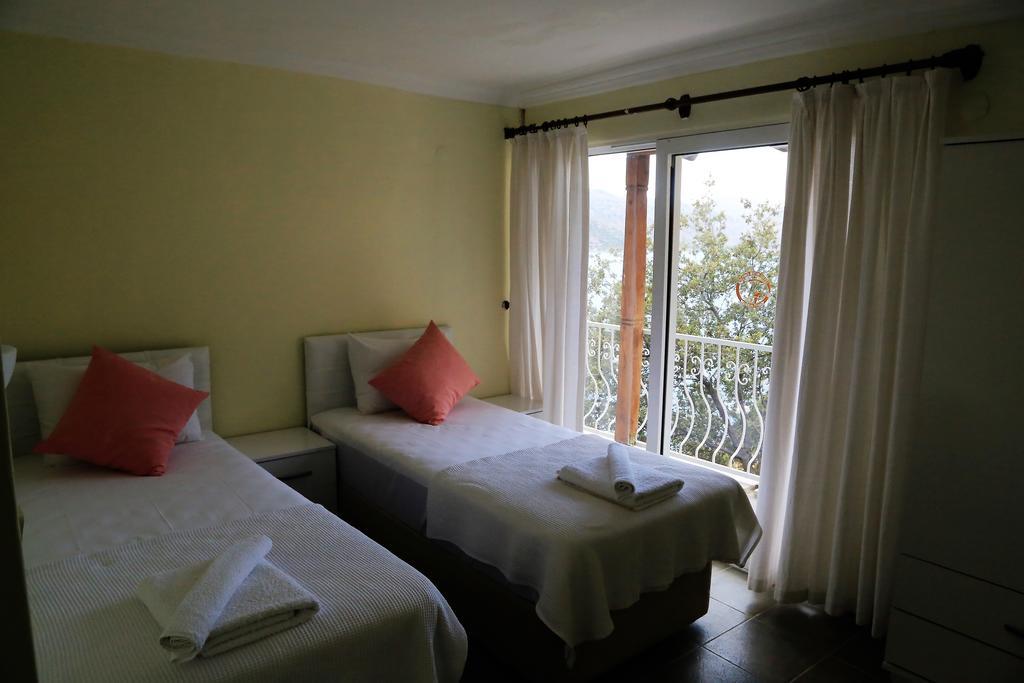 Hotel Dolphin 3*