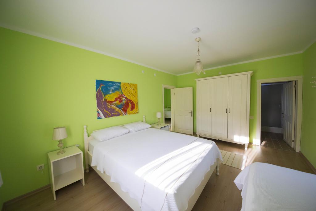 Bal Badem Bed & Breakfast