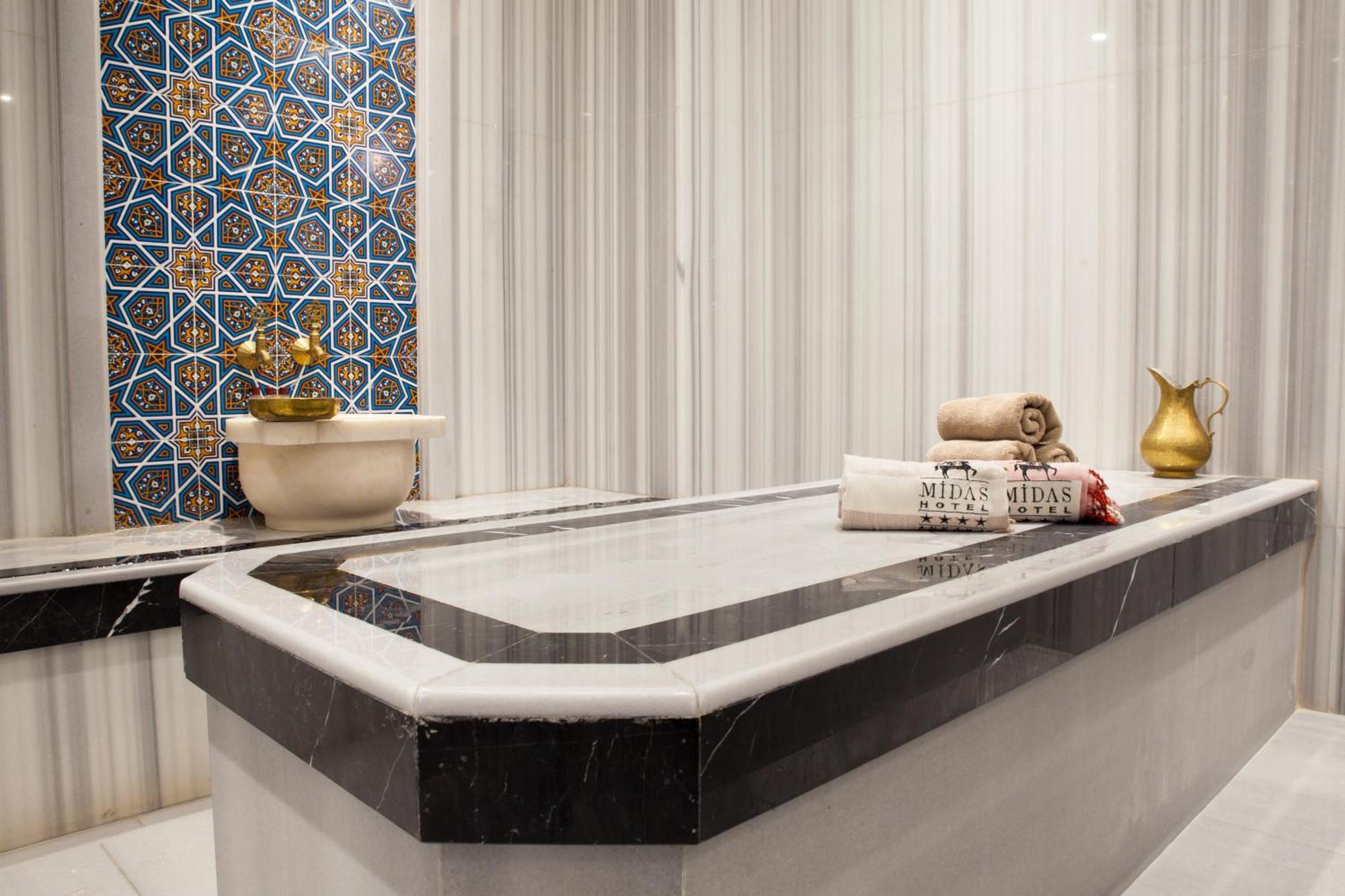 Hotel Midas