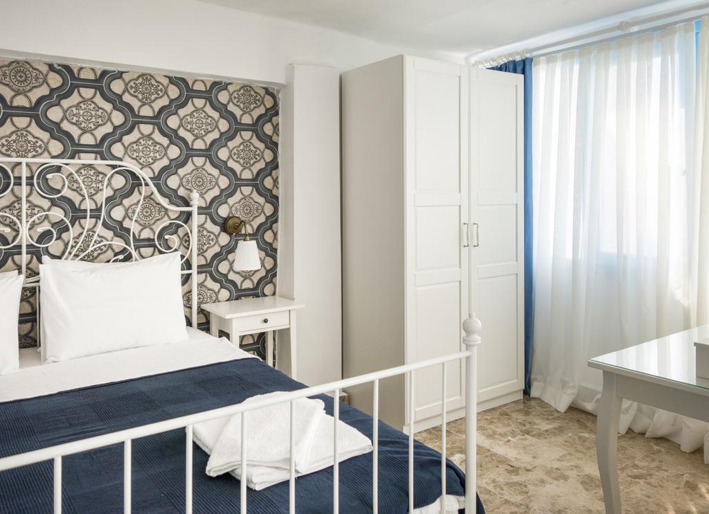 Pelagos Hotel