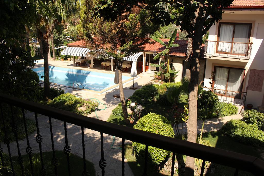 Nirvana Aparthotel 2*