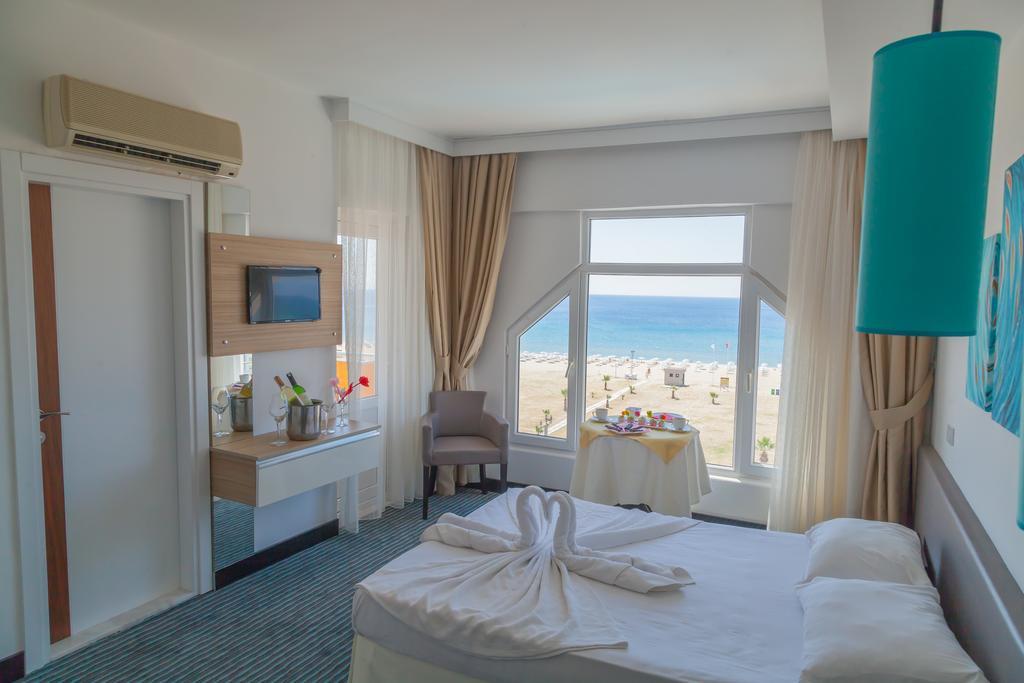 Hotel Amphora 3*