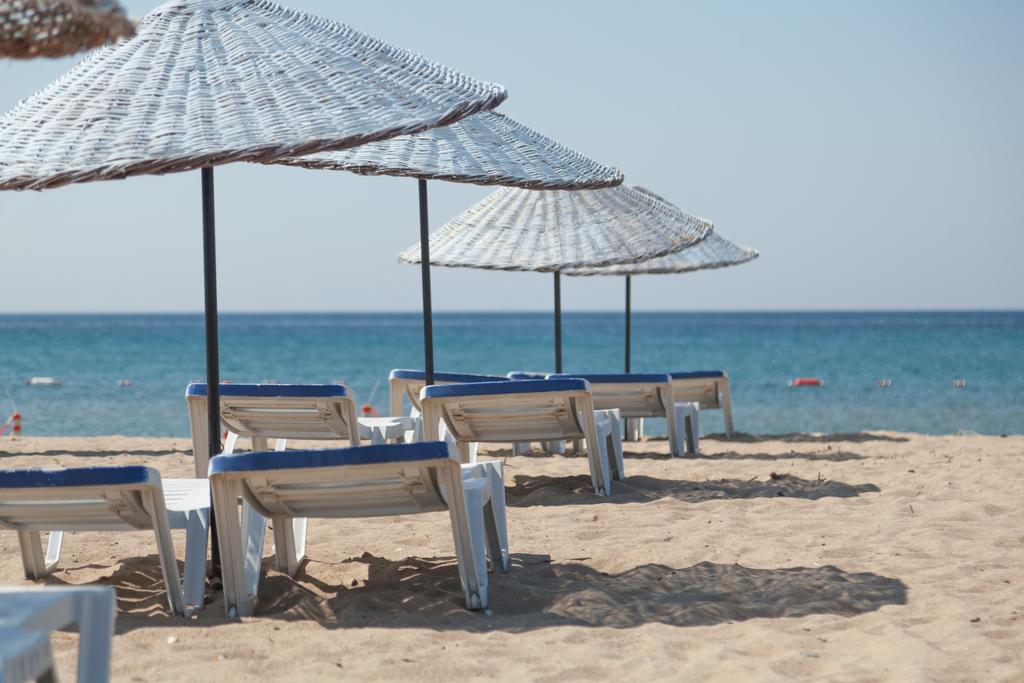 Amphora Hotel 3*