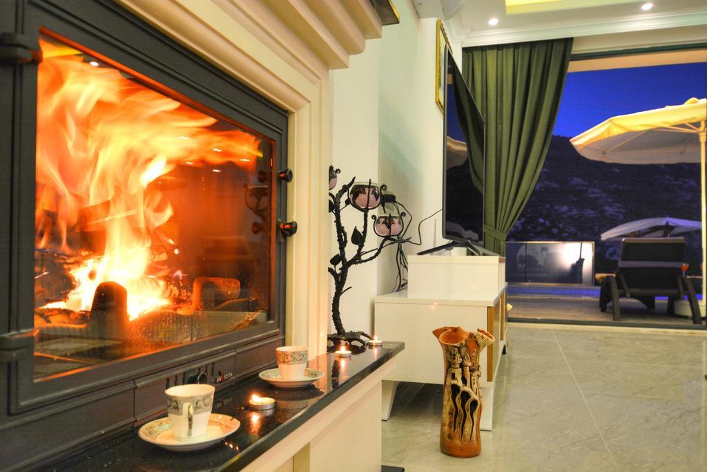 Saltanat Villa *