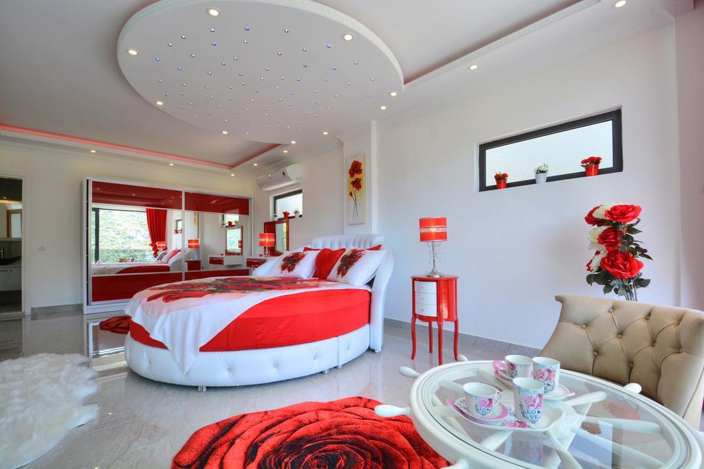 Saltanat Kalkan