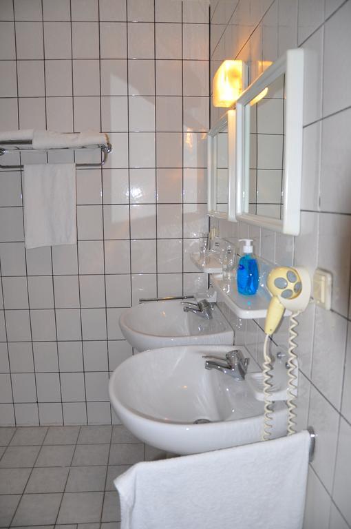 Delphin Hotel 2*