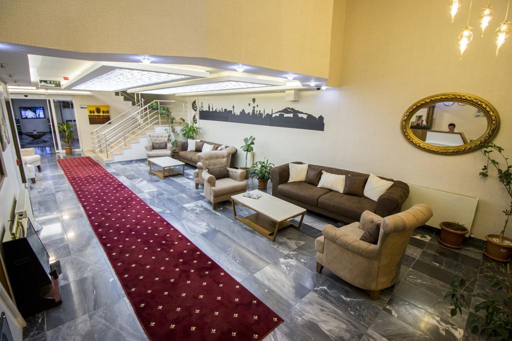 Business Hotel 3*