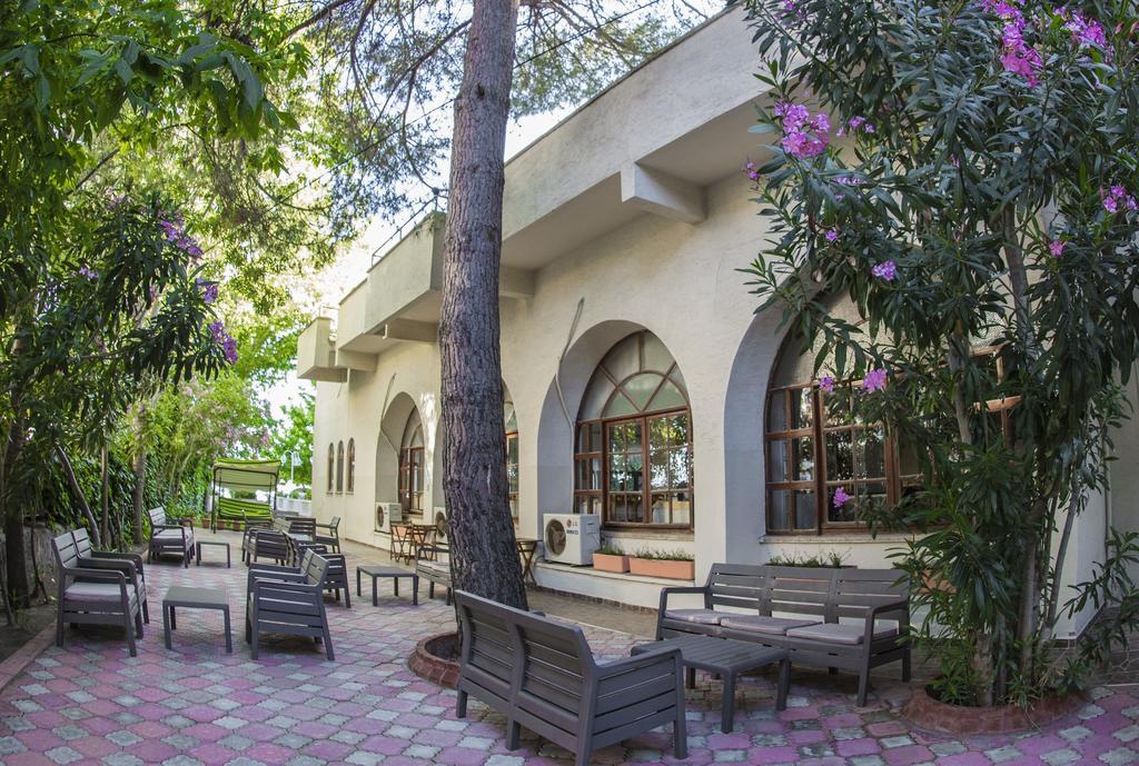 Arteka Hotel 2*