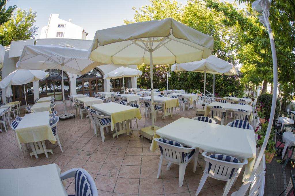 Arteka Hotel
